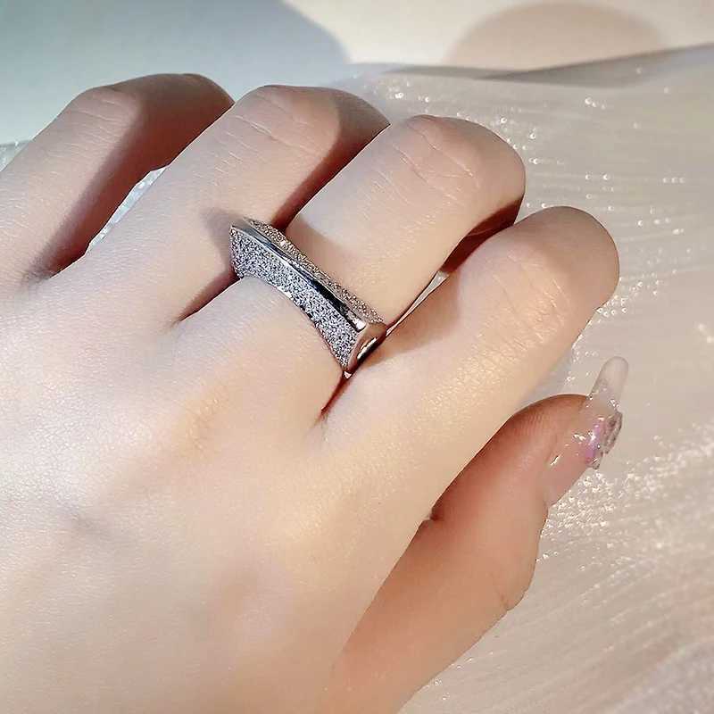 925 Sterling Silver Personality Jewelry Irregular Hollow Out Diamond Ring Ladies Bar Party Jewelry GiftXJ250104