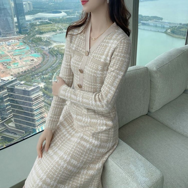 F665770 long sweater dress 2025 new autumn and winter plaid knitted dress female inner wear French bottoming skirt