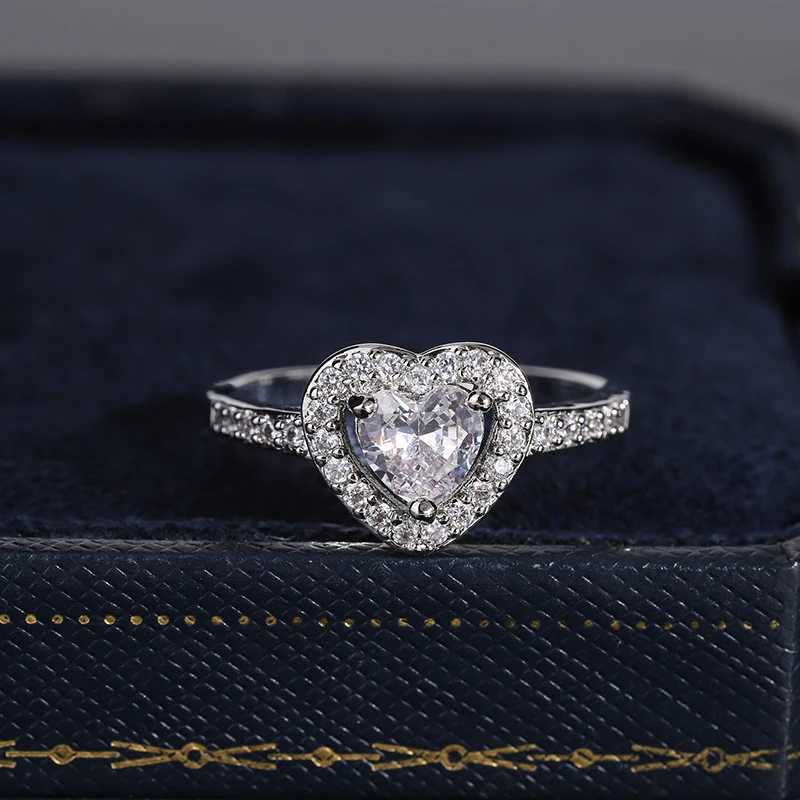 925 Silver Plated Ring for Women Classic Zircon Ring Fashion Silver Jewelry Anniversary Gift Engagement RingXJ250514
