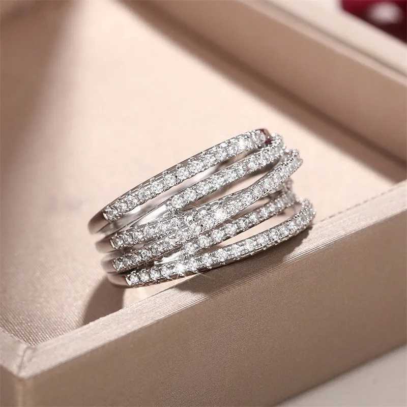 925 Sterling Silver Fashion Multi-Layered Cross Finger Ring Jewelry Dazzling CZ Stone Daily Wear Statement Rings for WomenXJ250104