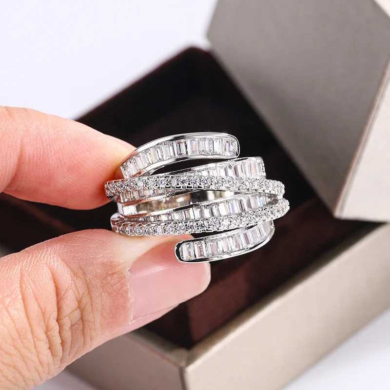 High Quality Interwoven Geometric White Zircon Ring 925 Silver for Ladies Wedding Party Engagement Jewelry GiftXJ250104