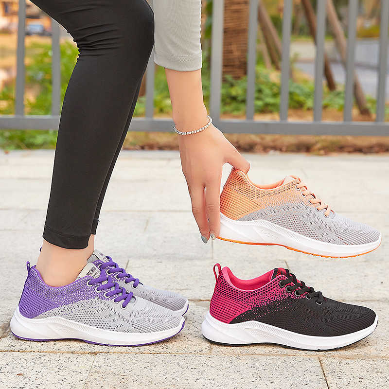 Womens shoes autumn new casual sports shoes breathable fly woven sports shoes Fashion student shoes