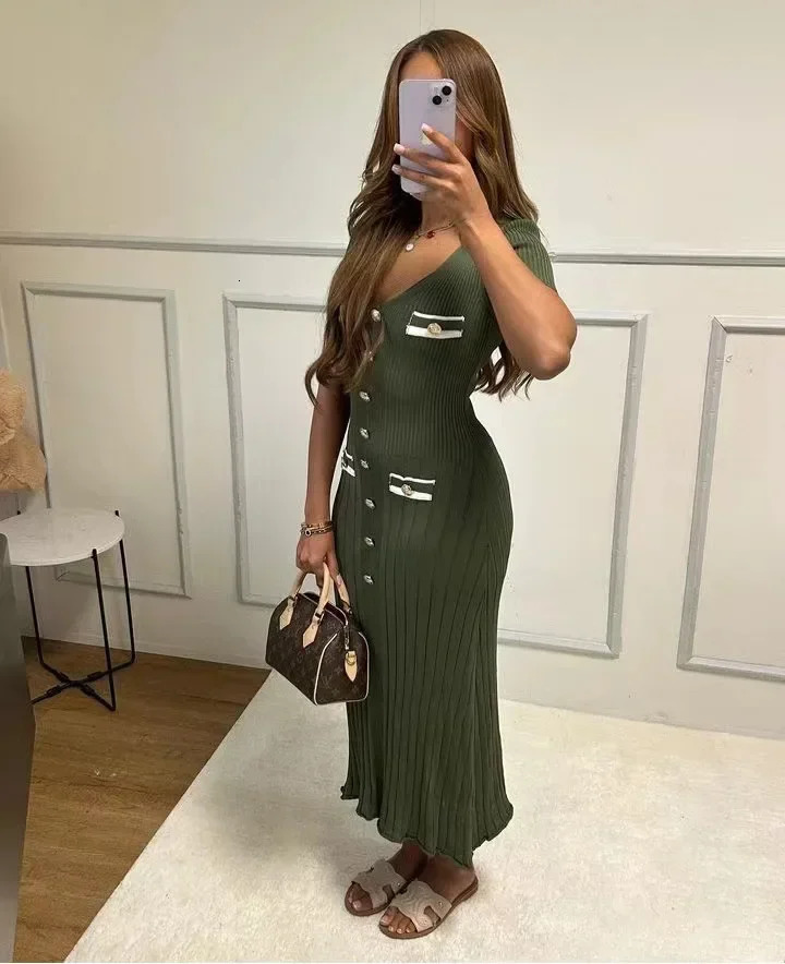 2025 Autumn Knitted Sweater Womens Black Sexy V-neck Long Dress Womens Spring Fashion Casual Elegant Party Clothing Vestidos 250103