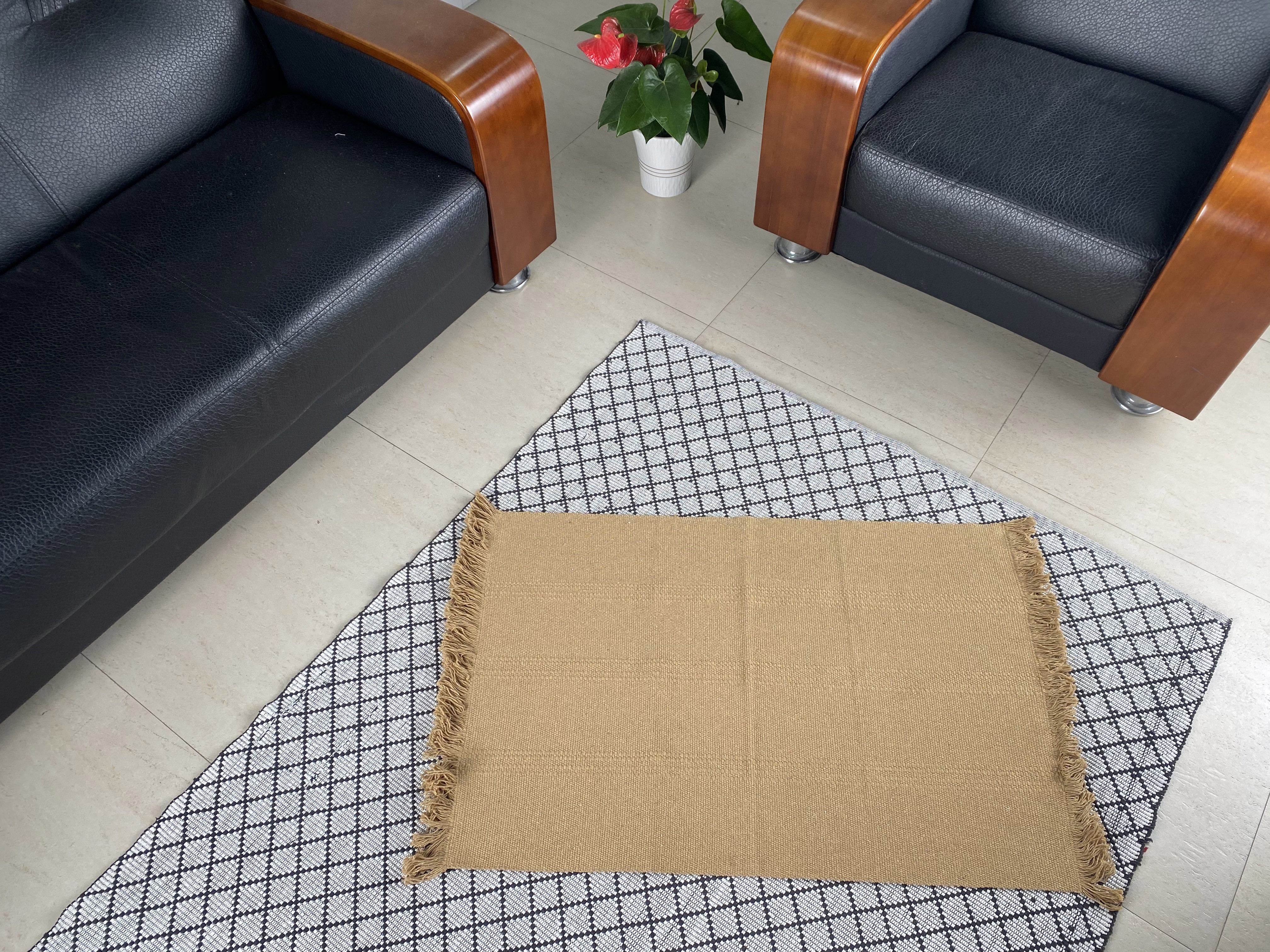 Versatile Solid Workmanship Cotton Carpet Sturdy and Colorful Design