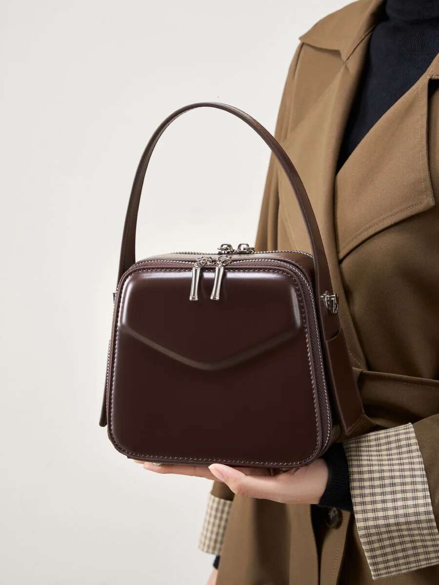 New Women s Designer Commuter Bag Portable Genuine Leather Daily Women s Shoulder Bag Trendy Crossbody Bag bag