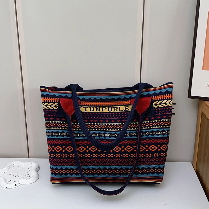 Shoulder Bag for Women Niche Tote Bag for Women Bohemian Handbag College Style Handbag for School Commute Bag 250102
