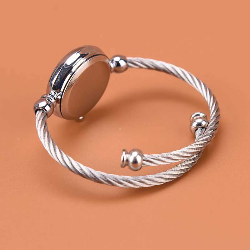 1 silver bracelet womens fashion bracelet quartz student W250104