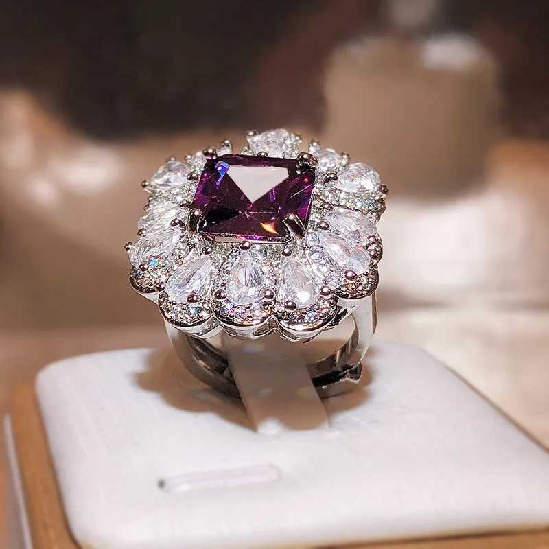 Radiant High Quality Colourl Ladies Ring Luxury Full Diamond 925 Sterling Silver Ladies Hot Selling Jewelry Party AccoriesXJ250104