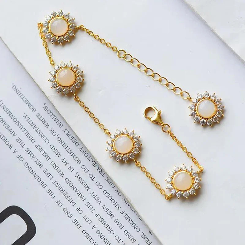 Inspired of silver natural Hetian chalcedony daisy sunflower bracelet suitable for womens elegant fresh and exquisite bracelet jewelry 250102