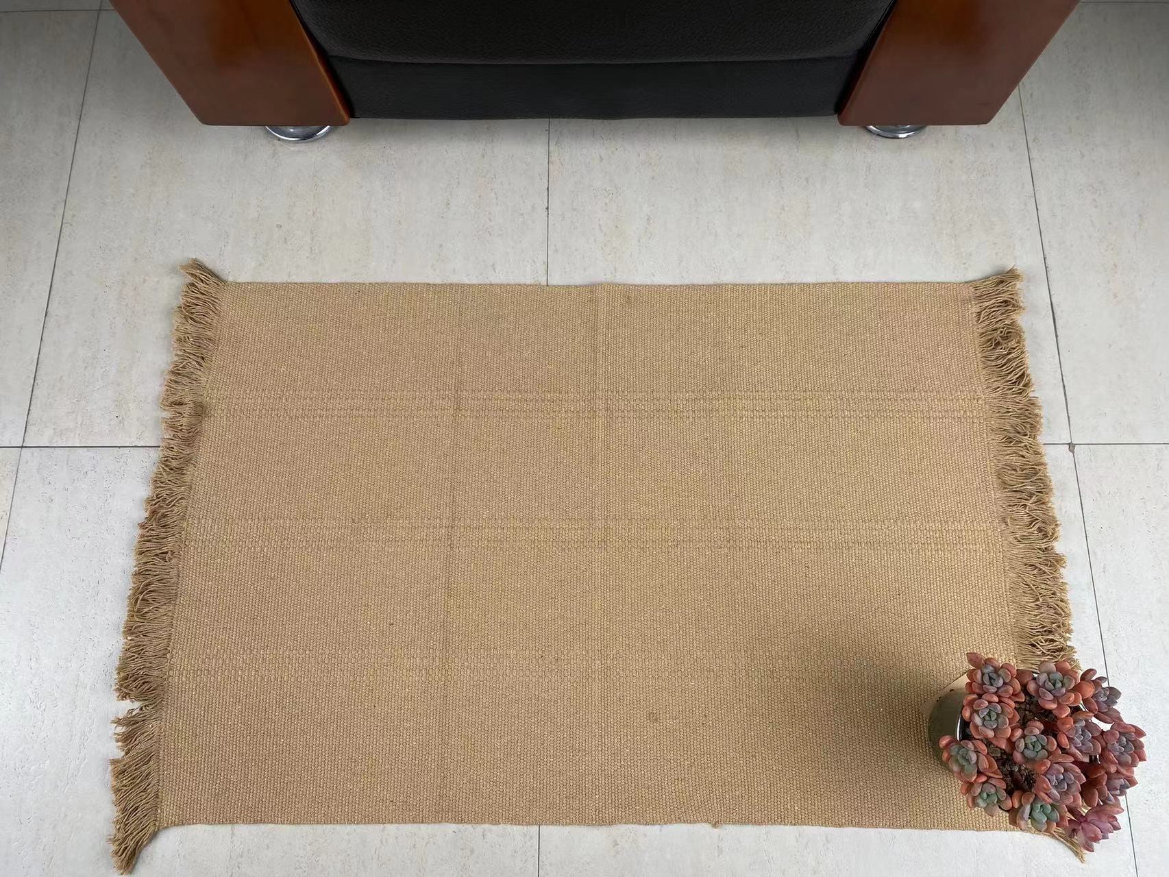 Versatile Solid Workmanship Cotton Carpet Sturdy and Colorful Design