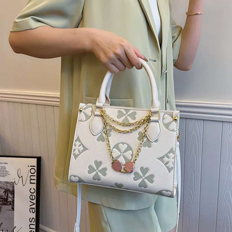 trend New Fashion Crossbody Bag Designer Trendy Handbag Large Capacity Texture leisure Shoulder Bag