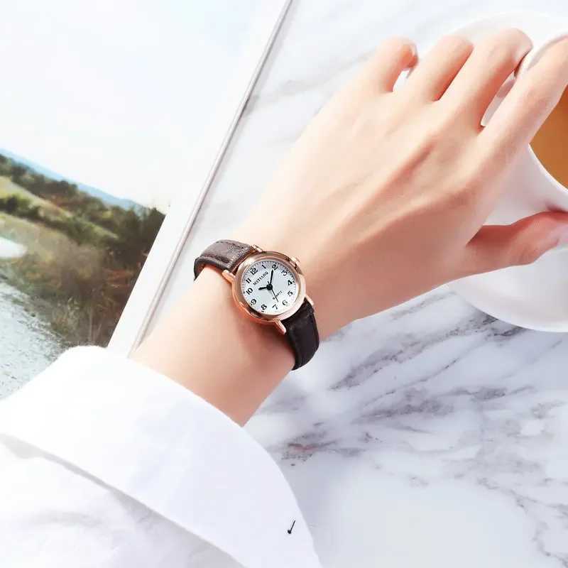 Exquisite Little Ladies Dr Retro Leather Womens Watch Brand Womens Fashion Mini Design Couple Watch W250104