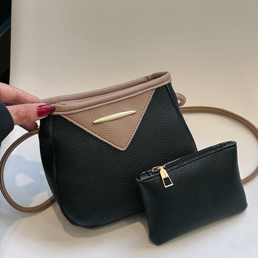 This Year's Trendy Fashion Small 2024 New Women's Stylish Texture Versatile Crossbody Casual Bucket Bag