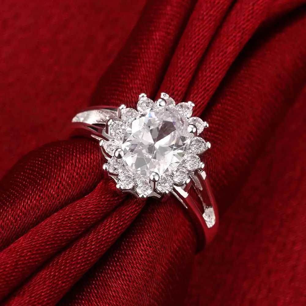 Popular brands 925 Sterling Silver crystal flower moissanite diamond Rings For Women Fashion Wedding Party Gifts JewelryXJ250104
