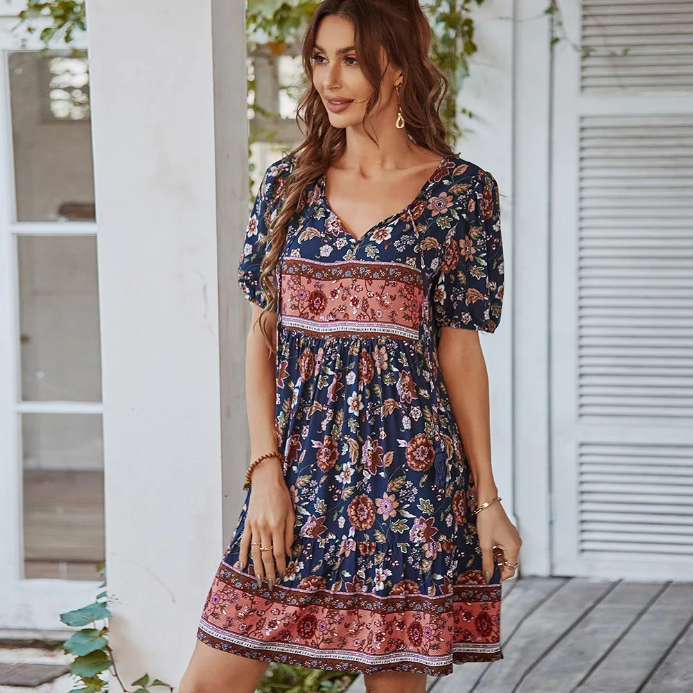 Fashion printed holiday beach short skirt 2025 summer V-neck lace short sleeved dress womens dress casual bohemian womens dress 250103