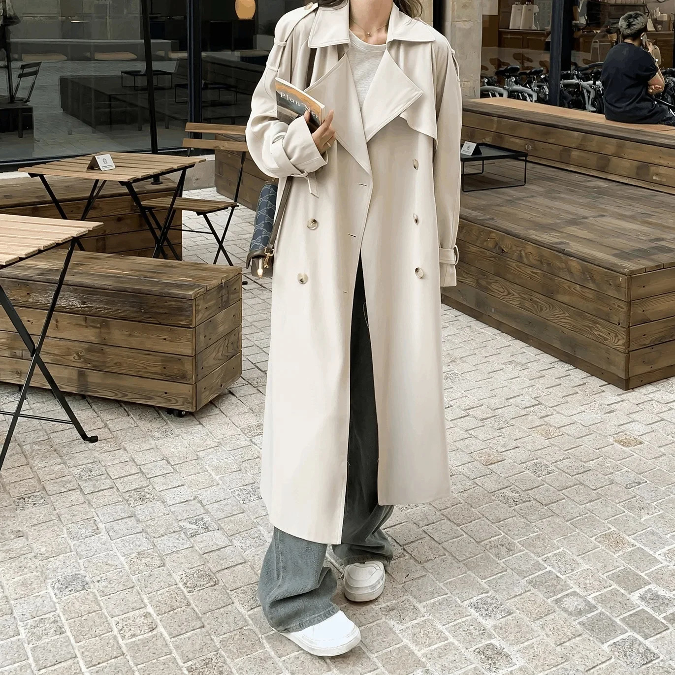 Loose Long Trench Coat In Beige Autumn 2024 Double Breasted Sleeve Elegant Slimming Korean Style Womens Outerwear 250102