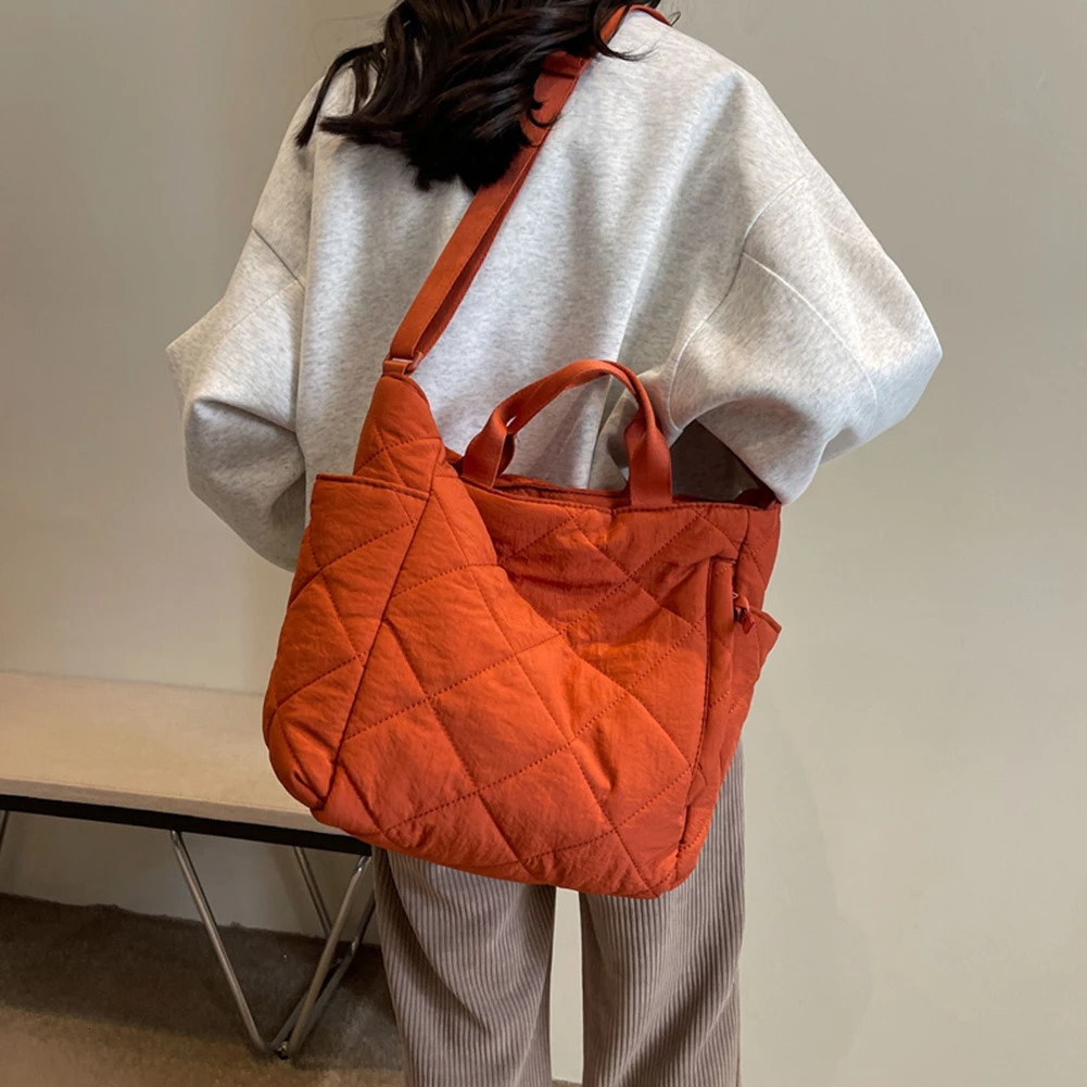 Women Quilted Tote Bag Lightweight Puffer Hobo Handbag Large Capacity Fluffy Crossbody Bag Satchel Travel Bag Winter Shopper Bag 250102