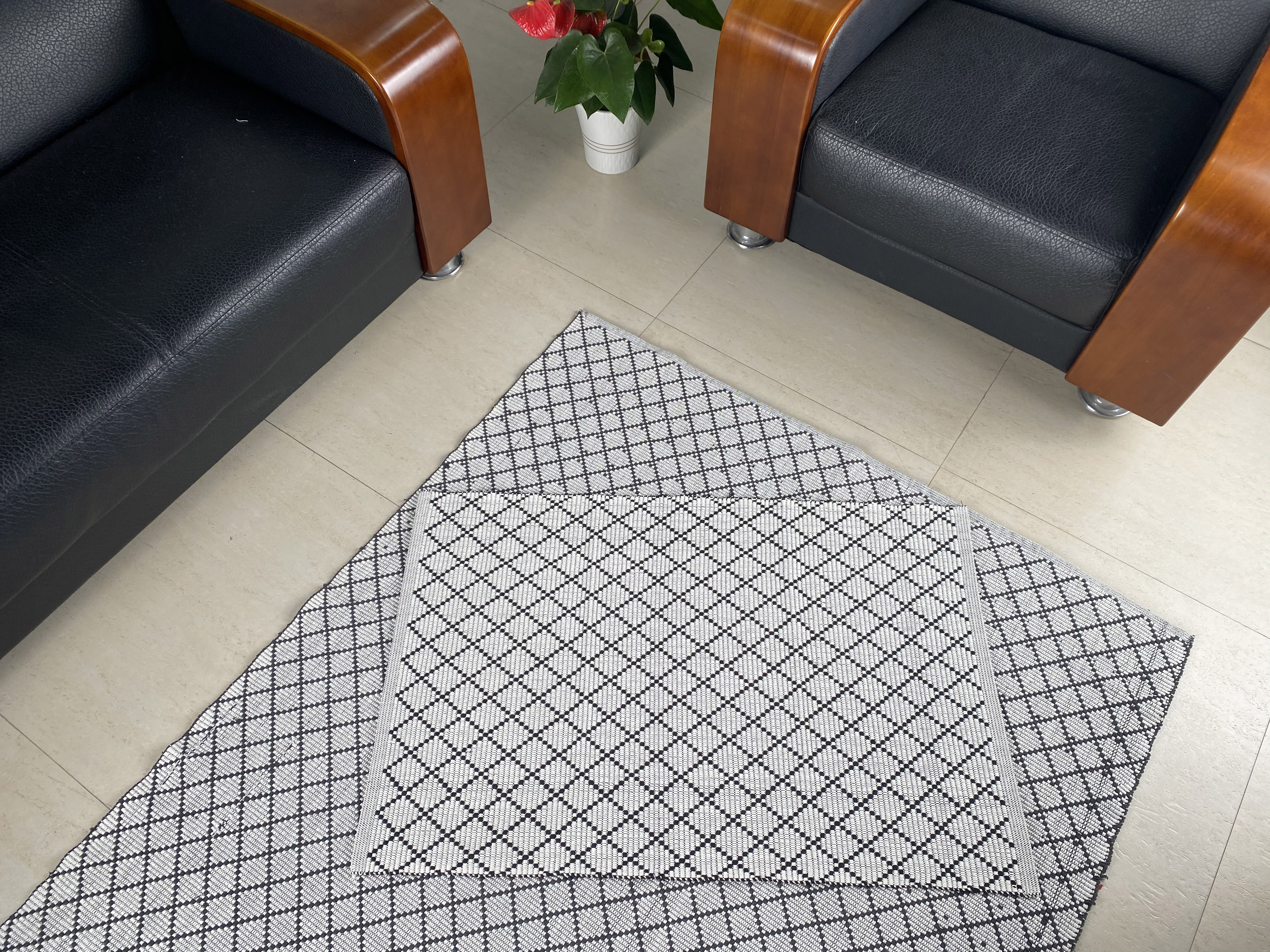 Tailored Designer Cotton Carpets | Premium Handcrafted Textiles for Elegant Interiors
