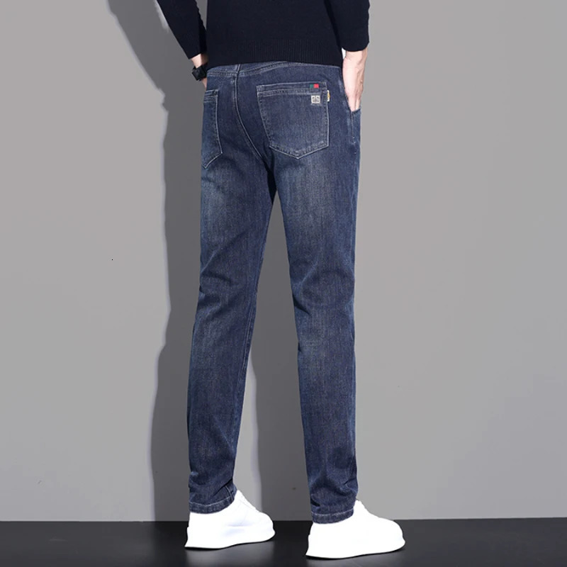 Blue velvet jeans autumn and winter item slim fit small foot elastic mens upper body stylish casual denim pants large size 241230