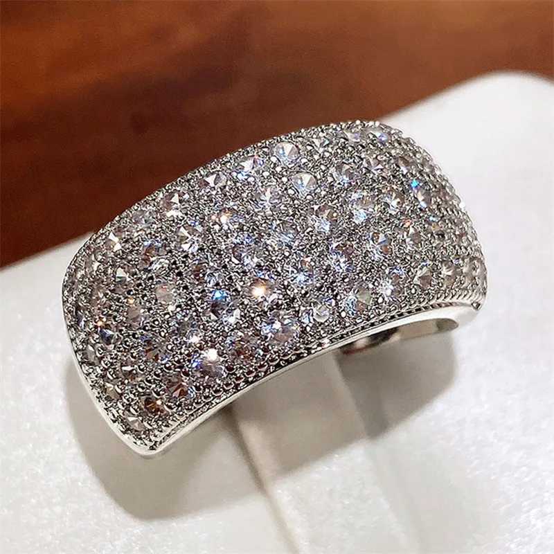 Exquisite Female Rings 925 Sterling Silver Super Shiny Half Circle Zircon Finger Rings for Women Promise Wedding JewelryXJ250104