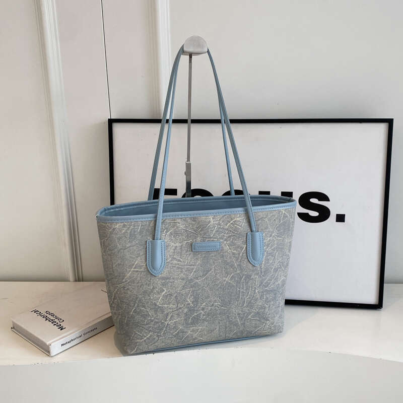 fashion brand new large capacity shoulder high-end women's Fashion niche leisure handbag ladies Tote bag