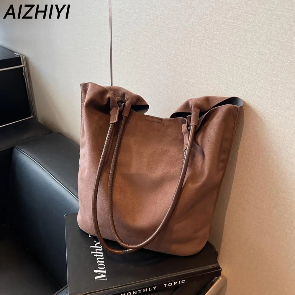 Tote Bag Faux Suede Magnetic Closure Shoulder Bag for Women Solid Hobo Bag Top-handle Bag for Work Travel 250103