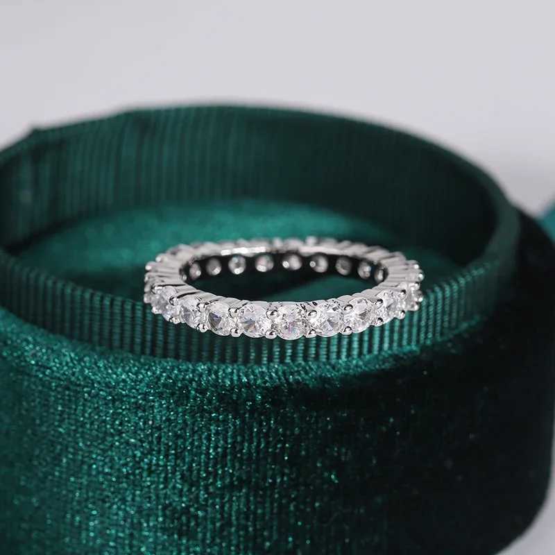 925 Silver Plated Ring for Women Exquisite Full Diamond Zircon Ring High Quality Party Jewelry Anniversary GiftXJ250514