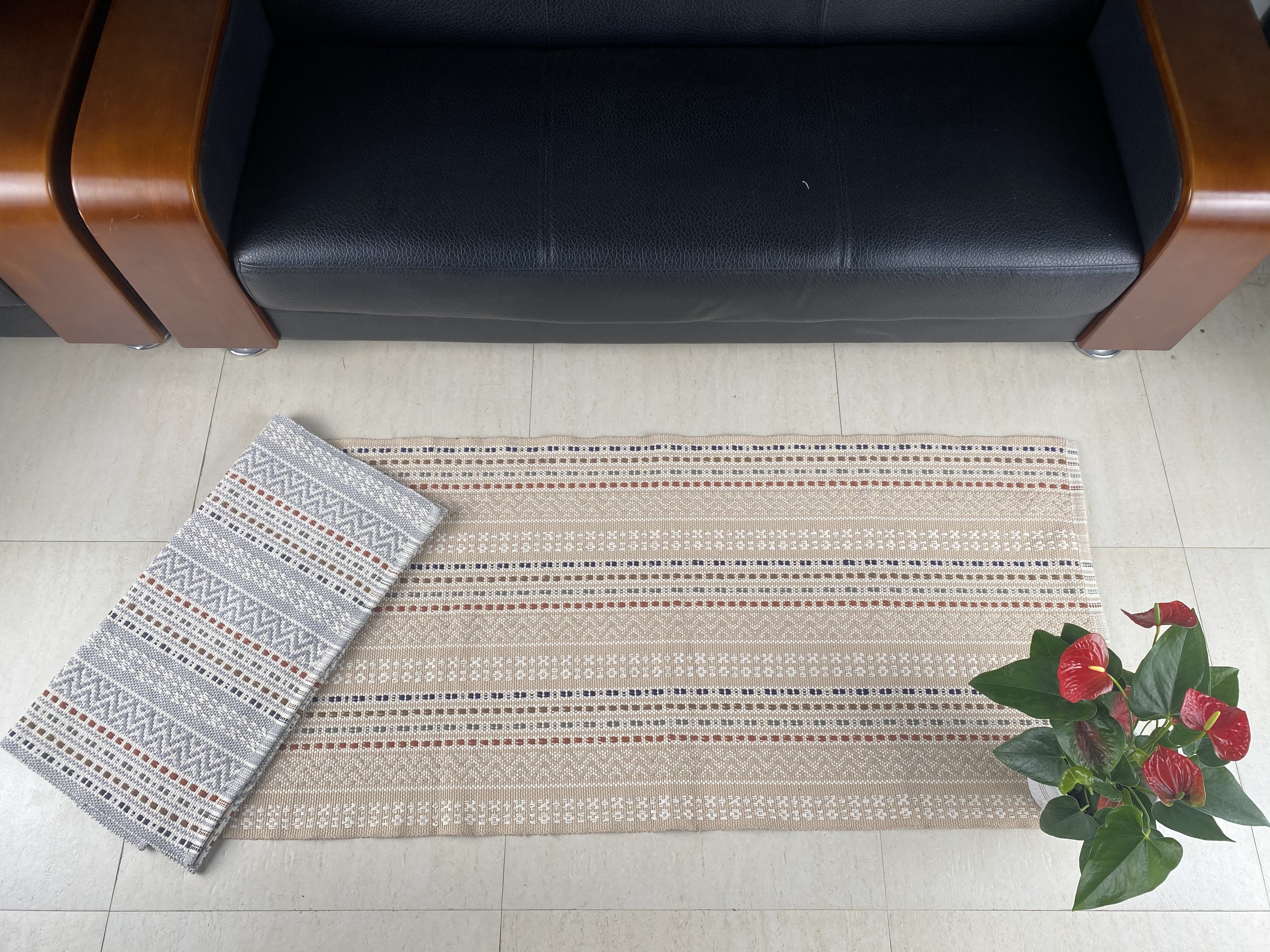 Elegant Cotton Carpet - Premium Quality Handwoven Floor Decor for Home Interiors