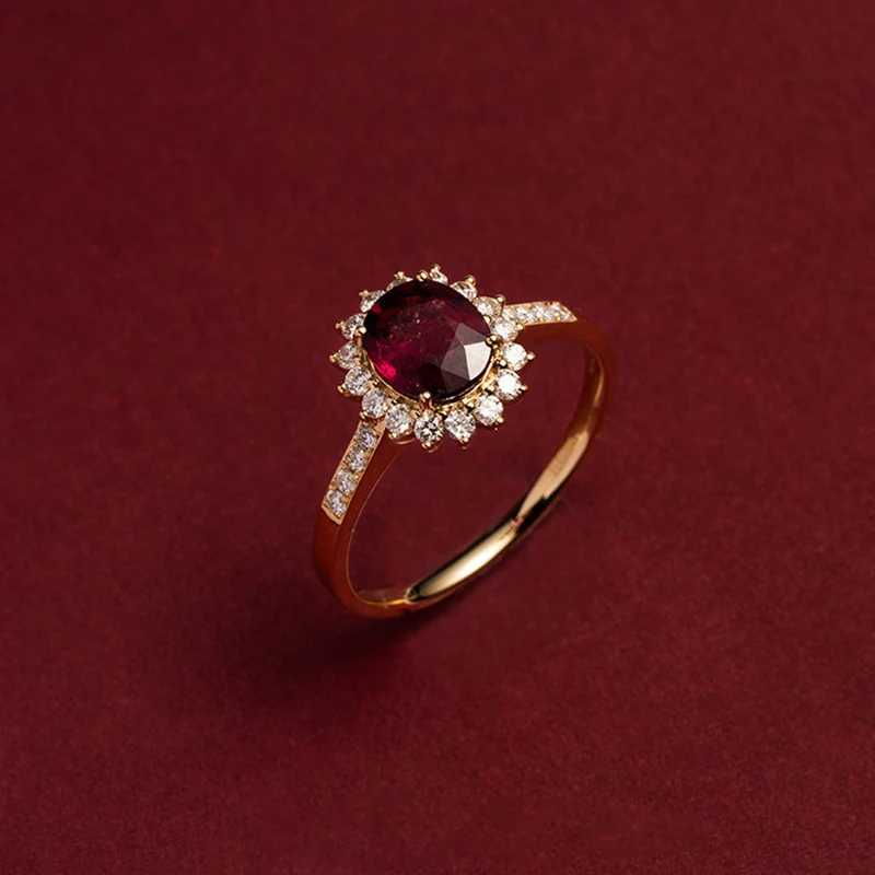 Gold Ruby Colour Ring Garnet Red Retro 100% S925 Sterling Silver Plated 18K Elegant Queens Ring for Women Party EngagementXJ250104