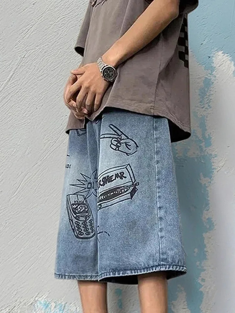 Summer Mens Fitness Embroidered Shorts Mens Wide Legs Knee Length Retro Jeans Loose Graffiti Drawstring Pants 241230