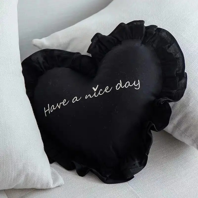 Lovely Nordic Pink Heart Cushion Pillow Baby Girl Room Decoration Cotton Covered Ruffle Pillow Kids Room Baby Shower Gifts 250103