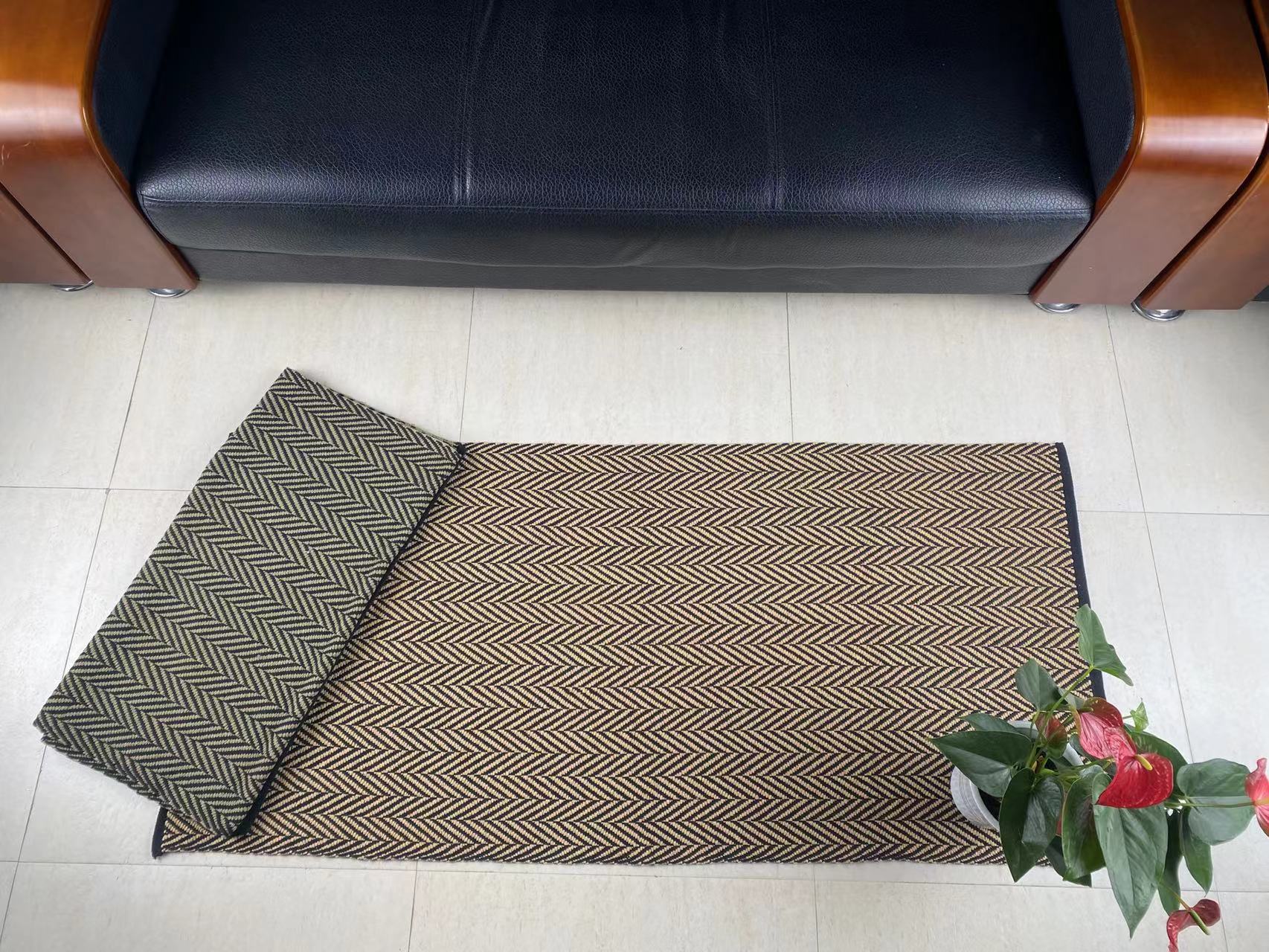 Handcrafted Cotton Area Rug with Durable Structure and Water-Resistant Finish for Sophisticated Spaces