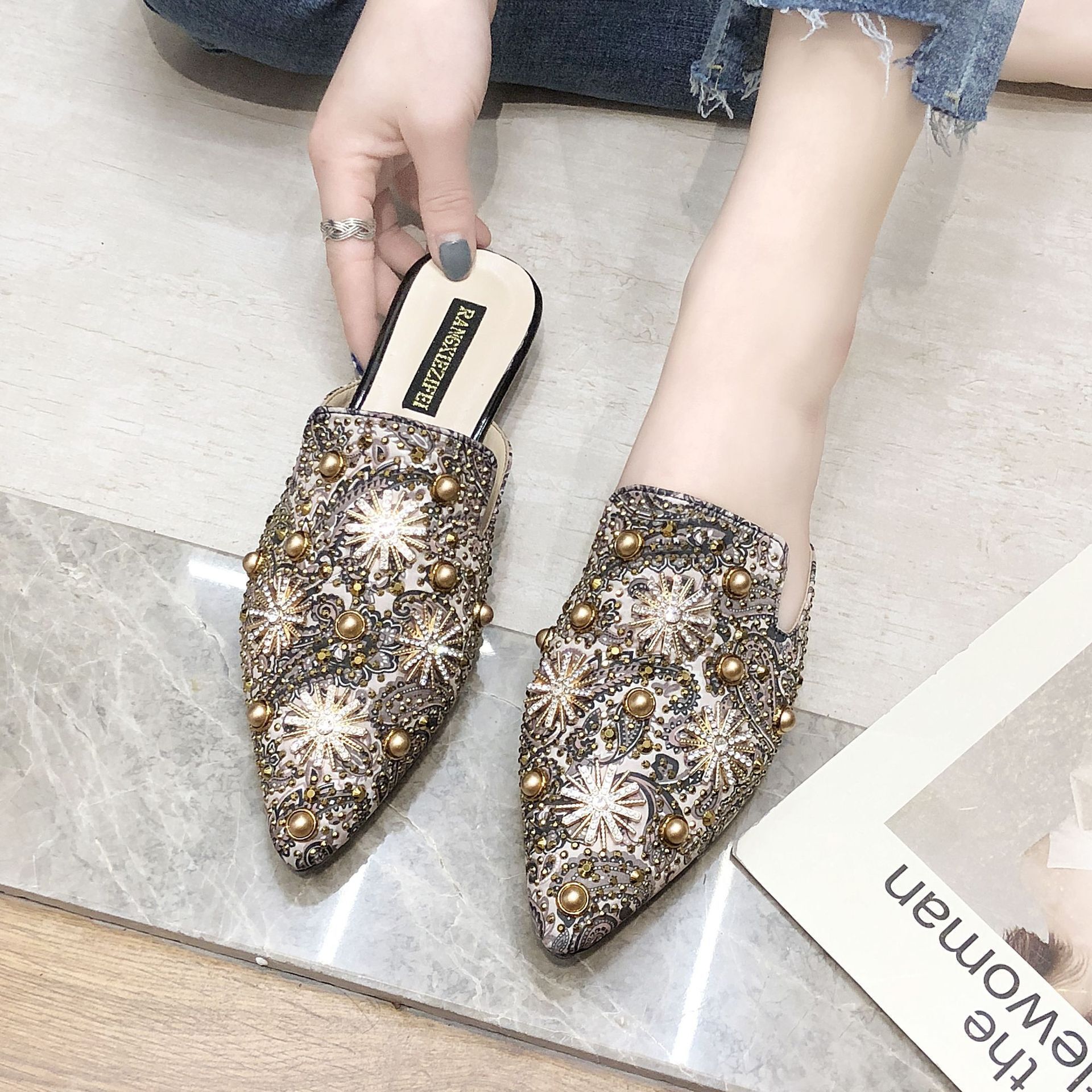 Ddmywed Spring/Summer New Sexy Print Hot Drilled Rivet Pearl Pointed Bun Head Graffiti Slippers Chinese Brand Shoes F0104-28 ddmythur
