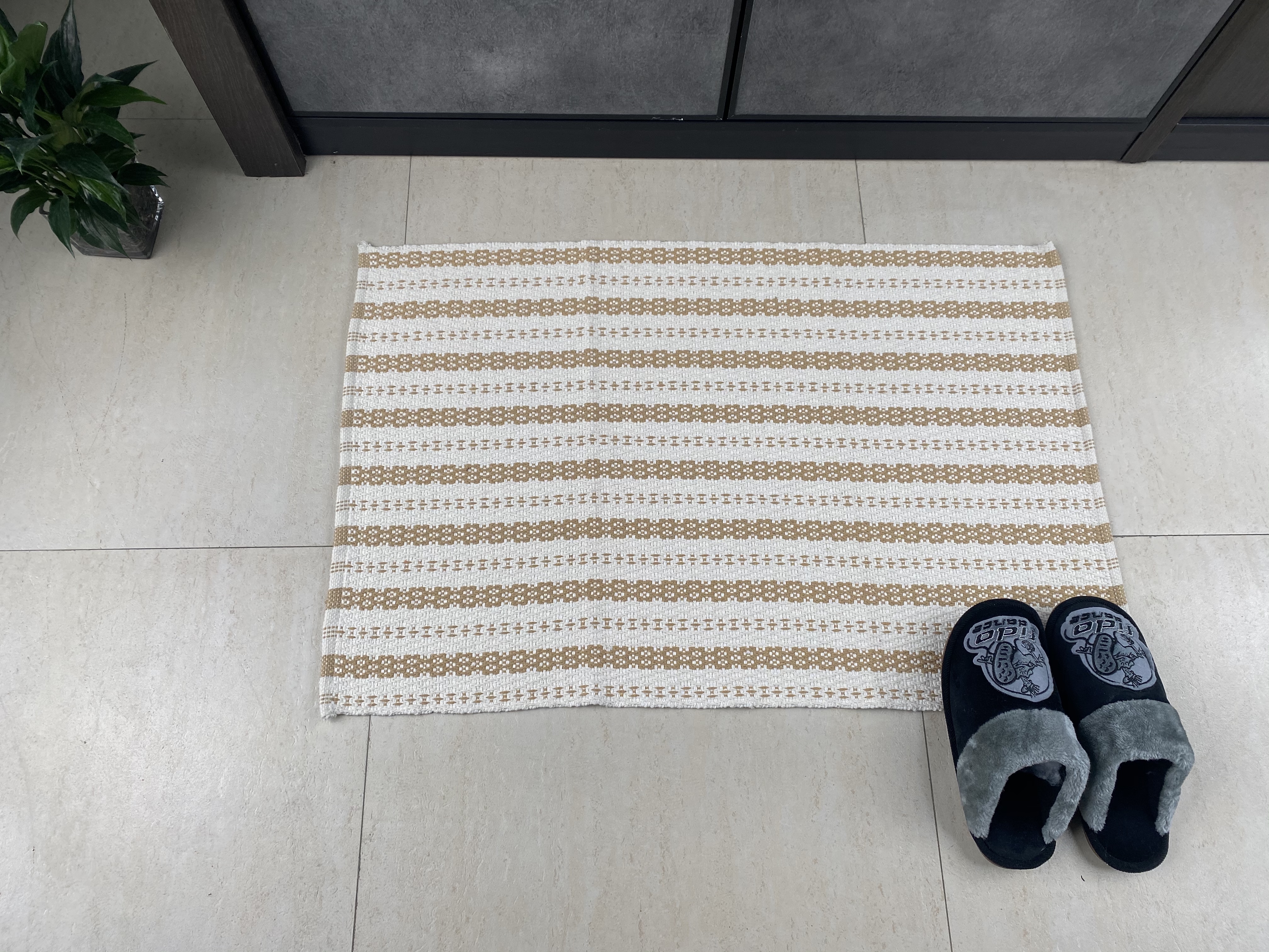Premium Hand-Knotted Cotton Area Rug Elegant Home Accent with Superior Comfort and Care