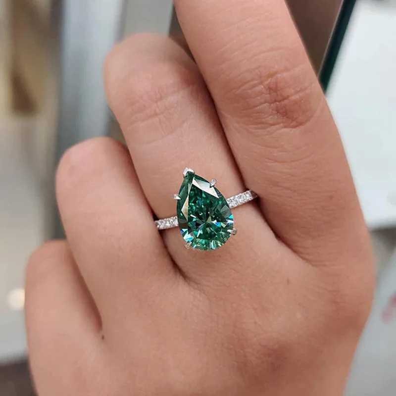 Water Drop Lab Emerald Diamond Finger Ring 925 Sterling Silver Party Wedding Band Rings for Women Promise Engagement JewelryXJ250104