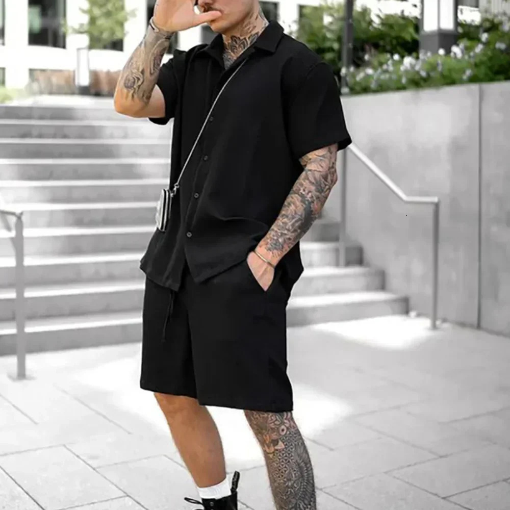 2024 Summer Solid Casual Losse Mens Sets Soft Single Breasted Shirts Shorts 2 Pieces Sets for Men Fashoin Polo Sweatpants Suit 250102