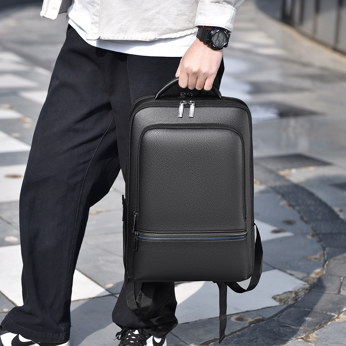 New Multifunctional Large Capacity Men's Commuting Computer Bag Business Travel Leisure Backpack 2024