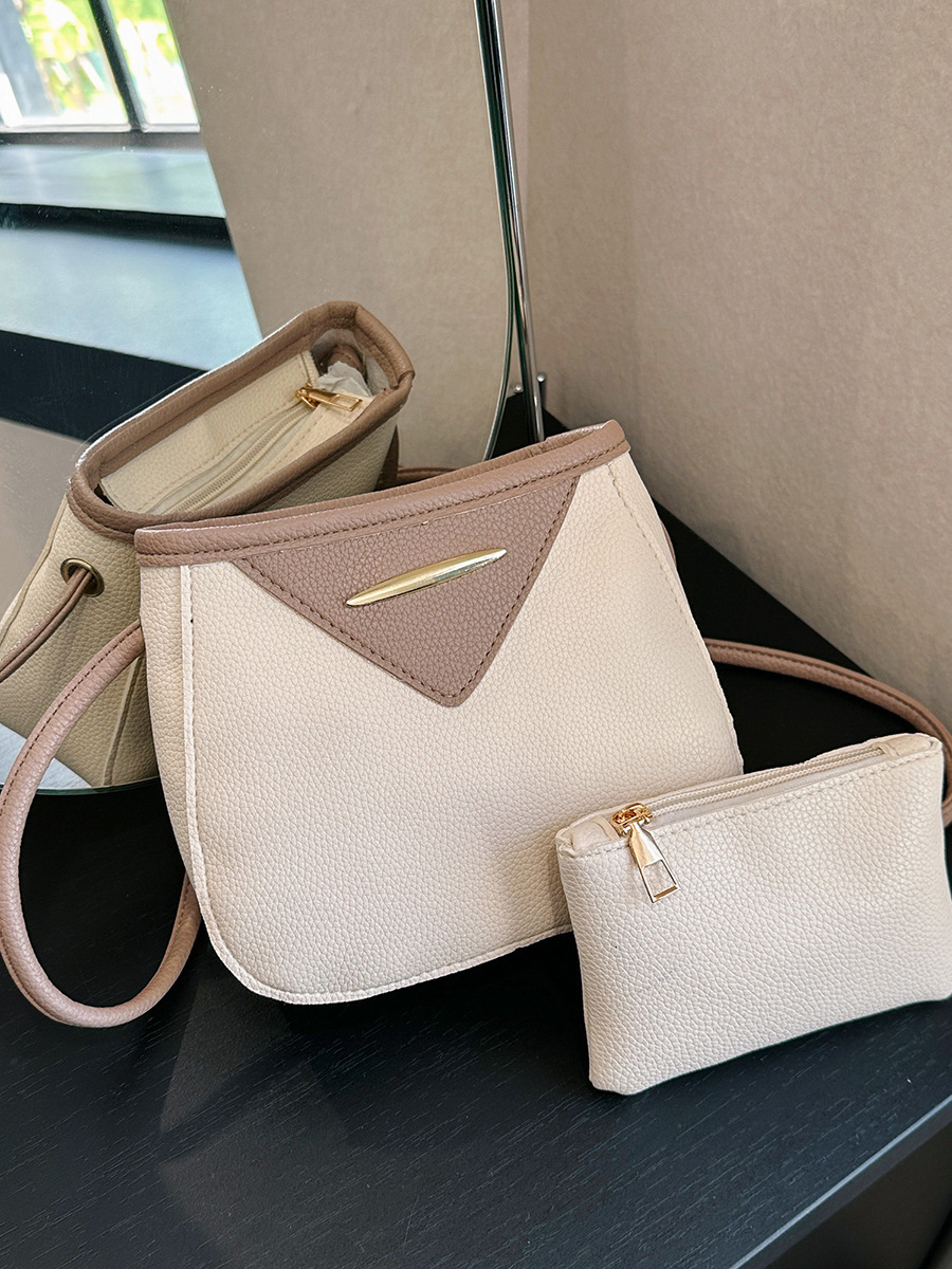 This Year's Trendy Fashion Small 2024 New Women's Stylish Texture Versatile Crossbody Casual Bucket Bag