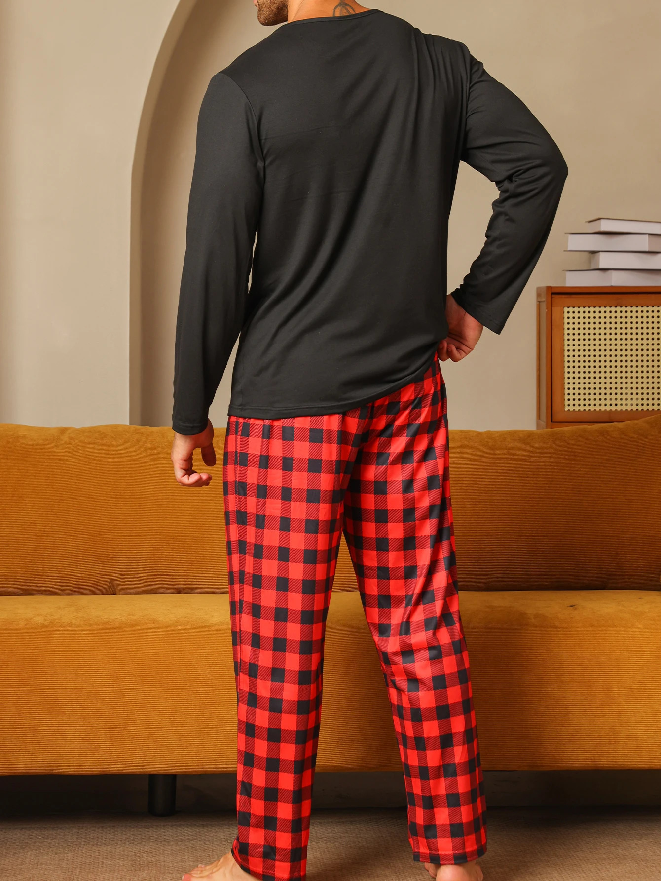 Two piece sets mens pajamas autumn and winter long sleeved pants checkered sleepwear set 250103