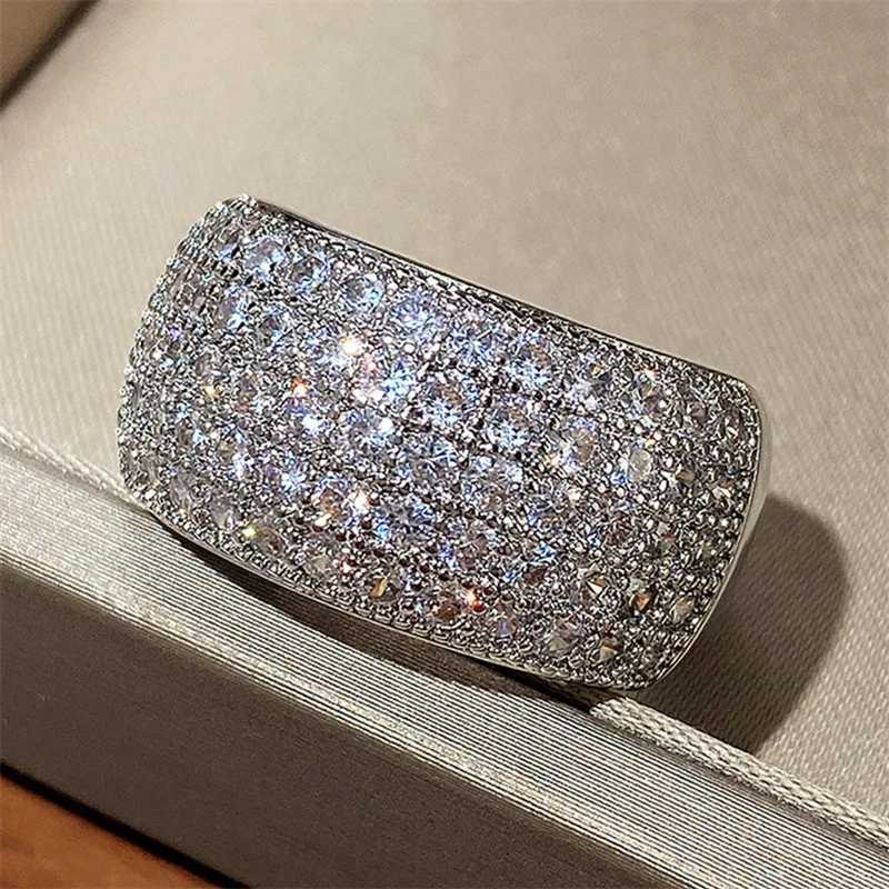 Exquisite Female Rings 925 Sterling Silver Super Shiny Half Circle Zircon Finger Rings for Women Promise Wedding JewelryXJ250104