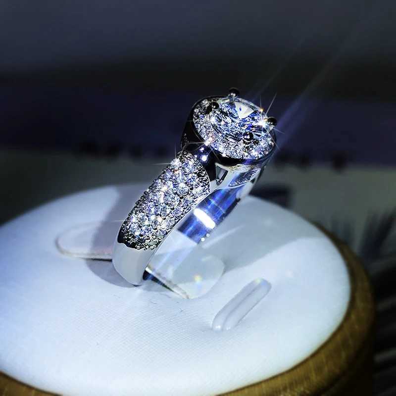 925 Silver Classic Gypsophila Inlaid With Large Zircon White Crystal Ring For Women Party Wedding Engagement Cubic Zirconia RingXJ250514
