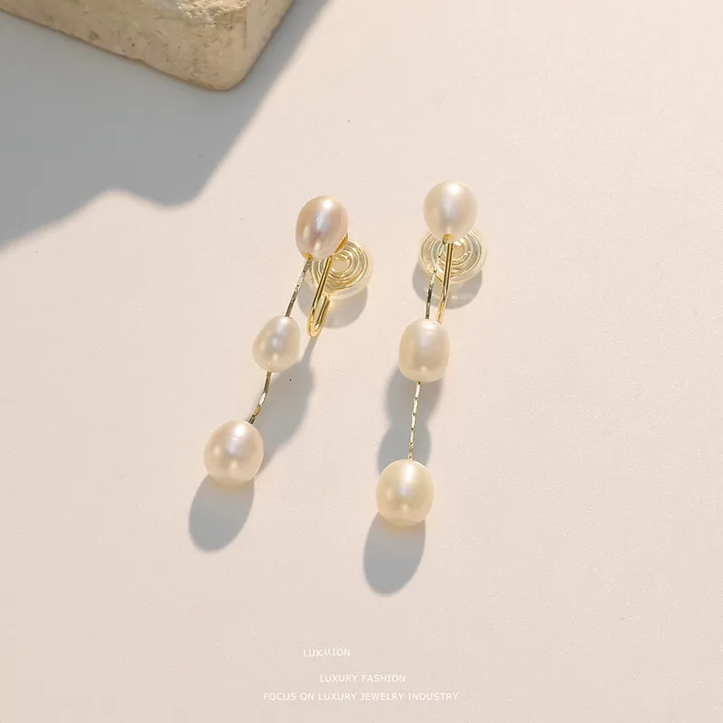 Women Advanced Mosquito Coil Ear Clip with Long Tassel Natural Freshwater Pearl Piercing Earrings Fashionable Protective Jewelry 250103
