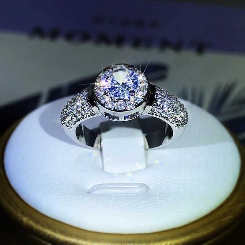 925 Silver Classic Gypsophila Inlaid With Large Zircon White Crystal Ring For Women Party Wedding Engagement Cubic Zirconia RingXJ250514
