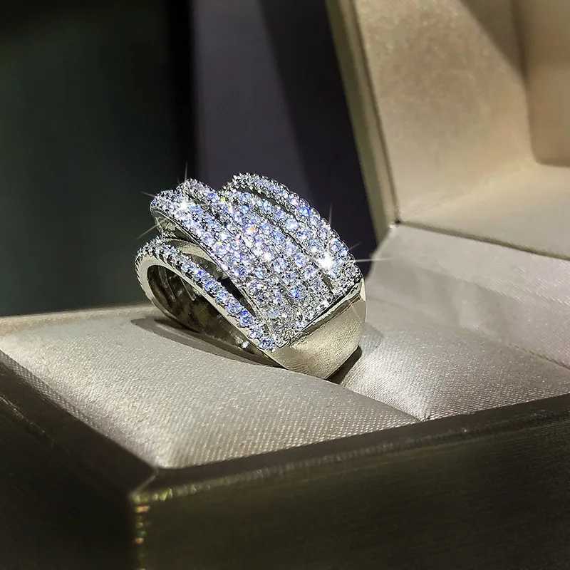 2021 New product hot exaggerated micro-inlaid zircon ring for women 925 silver personality ring full zircon ring jewelry giftXJ250514