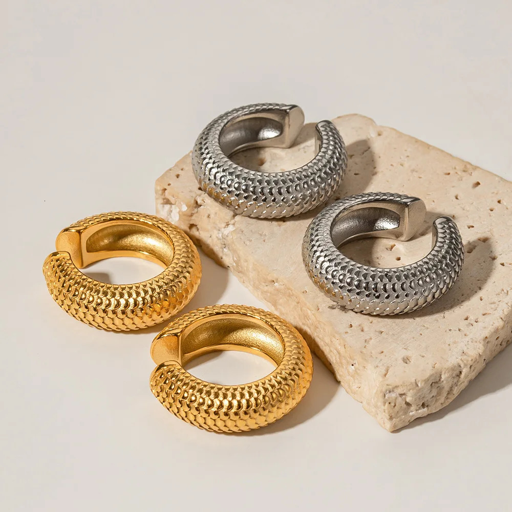 High-quality Stainless Steel Thick C Shaped Cuff Ear Clip Earring No Pierced Cartilage Earrings for Women Colorfast Jewelry 250103