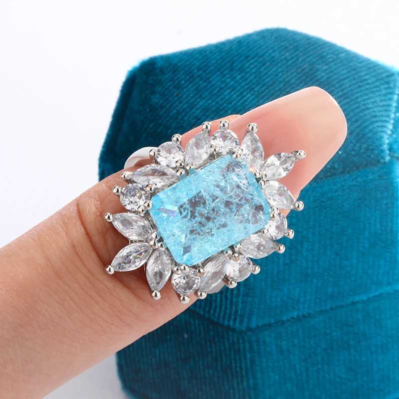 Europe and The United States Bright Sea Blue Square Jewel Ring Classic Design White Full Diamond Zircon La 925 Silver RingXJ250104