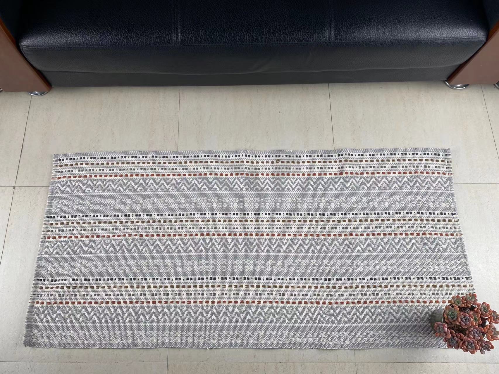 Elegant Handmade Cotton Carpet Perfect Blend of Functionality and Aesthetics for Stylish Homes