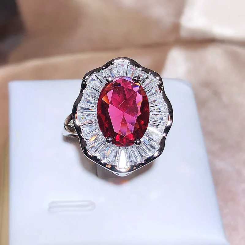 925 Silver Luxury Womens Ring Red Cubic Zirconia Wedding Anniversary Ring Gift Womens Elegant Accory Hot Selling JewelryXJ250104