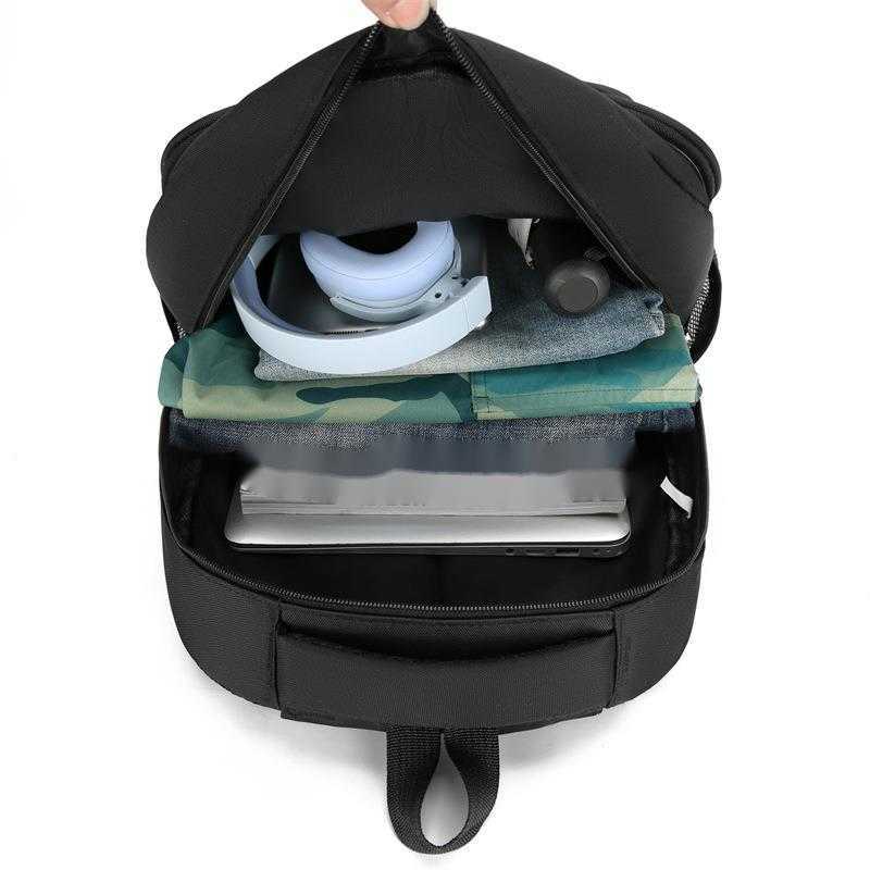 Fashionable and Trendy Mens Backpack Large Capacity Business Computer Backpack Simple Student Backpack Casual Travel Bag 240920