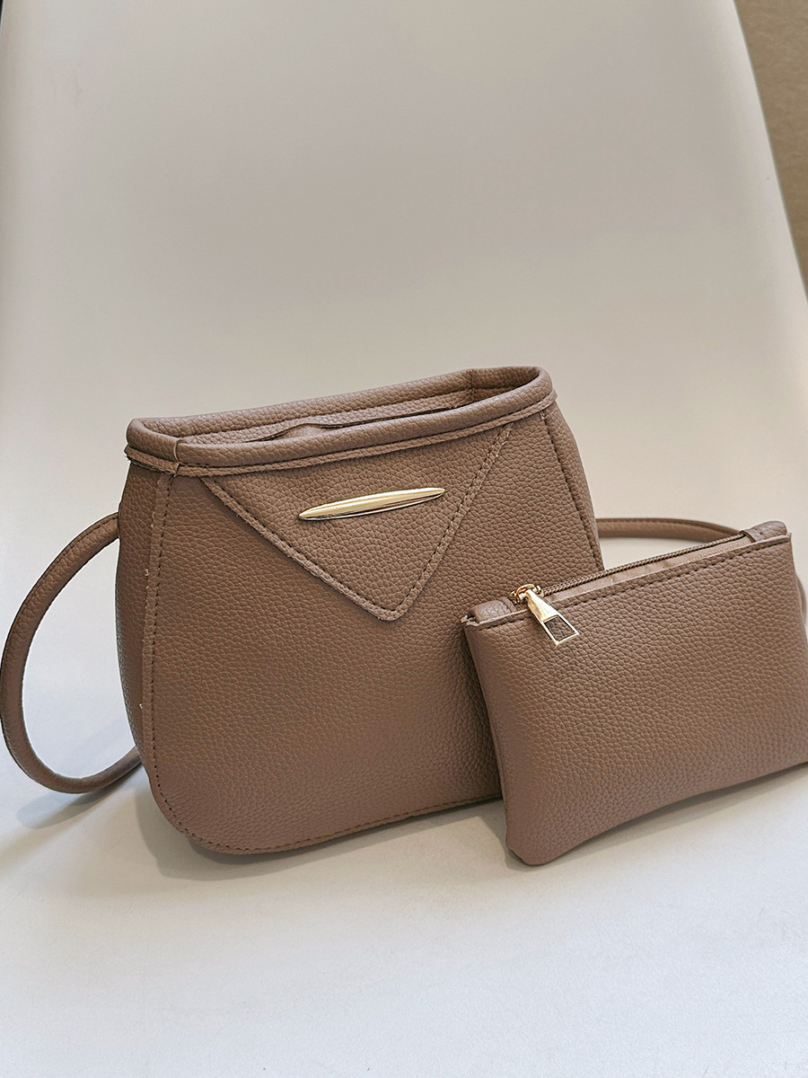 This Year's Trendy Fashion Small 2024 New Women's Stylish Texture Versatile Crossbody Casual Bucket Bag
